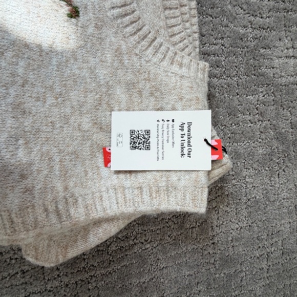 Sweater Vest - Picture 3 of 6